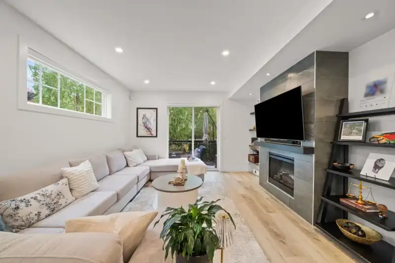 37 7238 189 STREET - photo 1 of 31