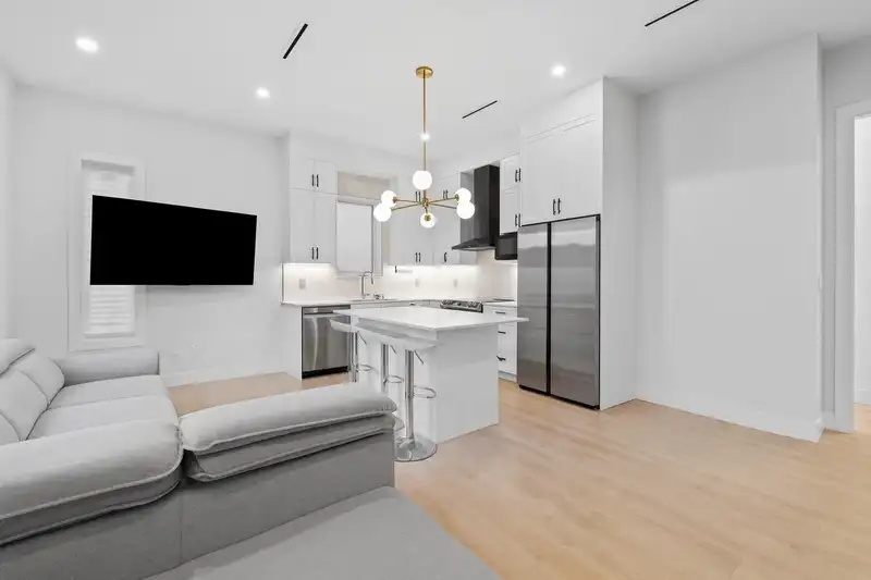 5499 MANOR STREET - photo 3 of 18
