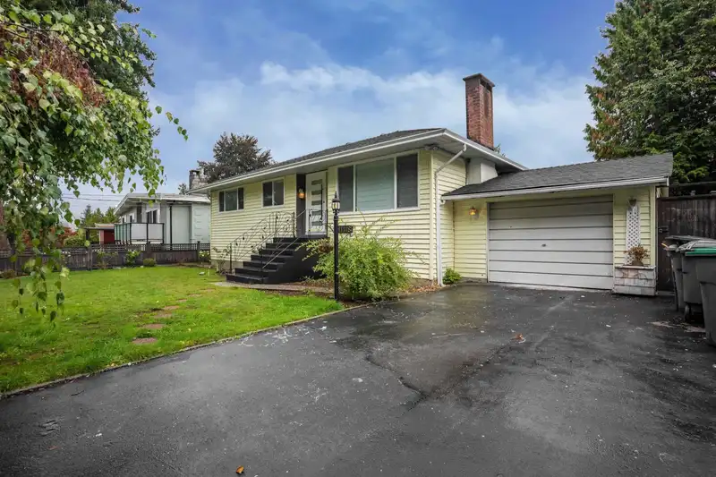 11318 GLEN AVON DRIVE - photo 2 of 19