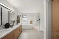 9014 207B STREET - thumbnail 24