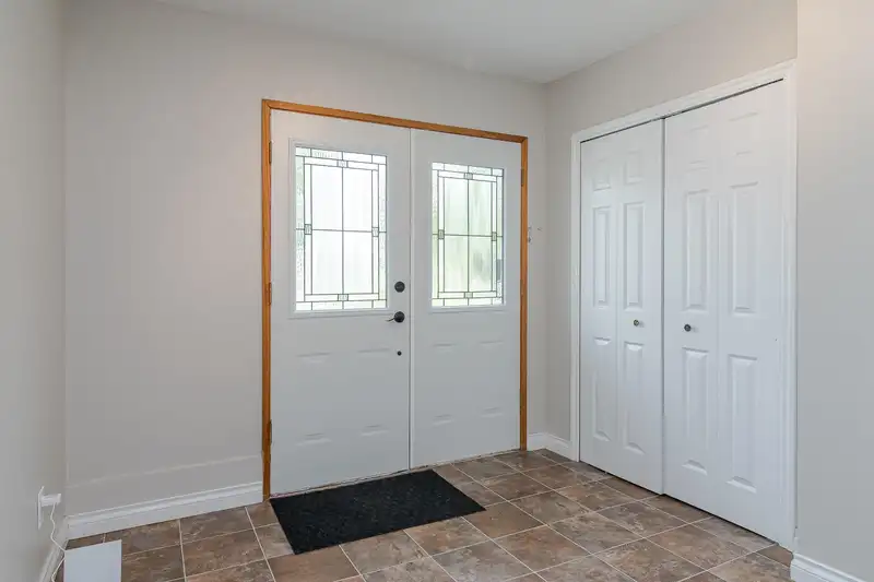 26864 27 AVENUE - photo 2 of 30