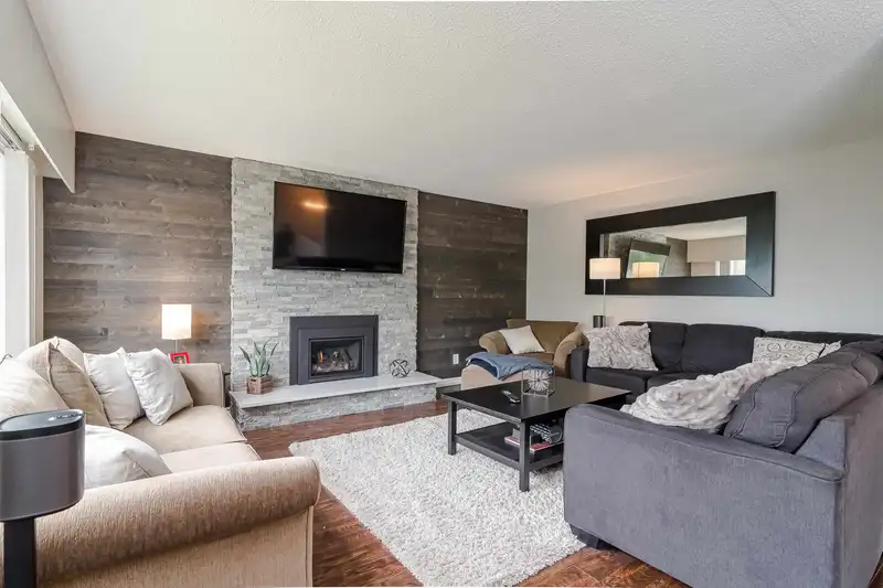 26864 27 AVENUE - photo 4 of 30
