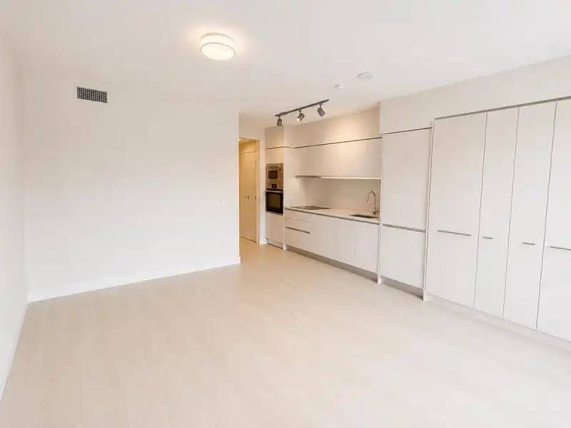 620 180 E 2ND AVENUE - photo 4 of 22