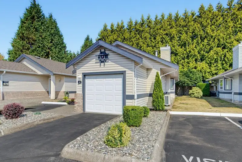 8 5550 LANGLEY BYPASS - photo 3 of 40
