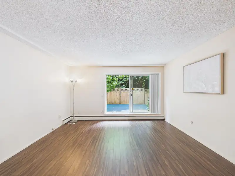 116 7240 LINDSAY ROAD - photo 3 of 14