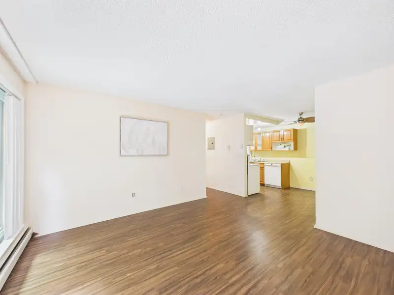 116 7240 LINDSAY ROAD - photo 4 of 14