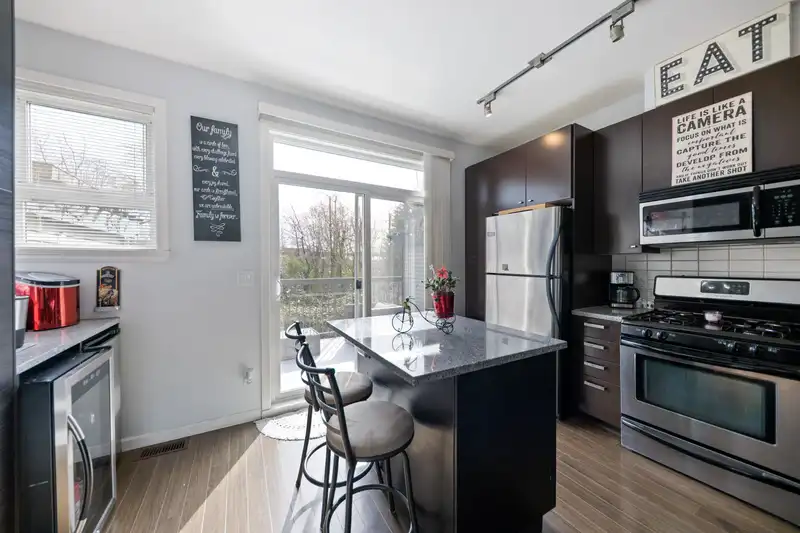 96 18777 68A AVENUE - photo 1 of 30