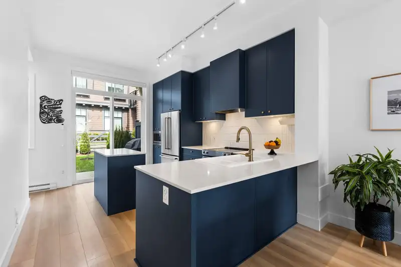 107 1340 OLMSTED STREET - photo 2 of 40