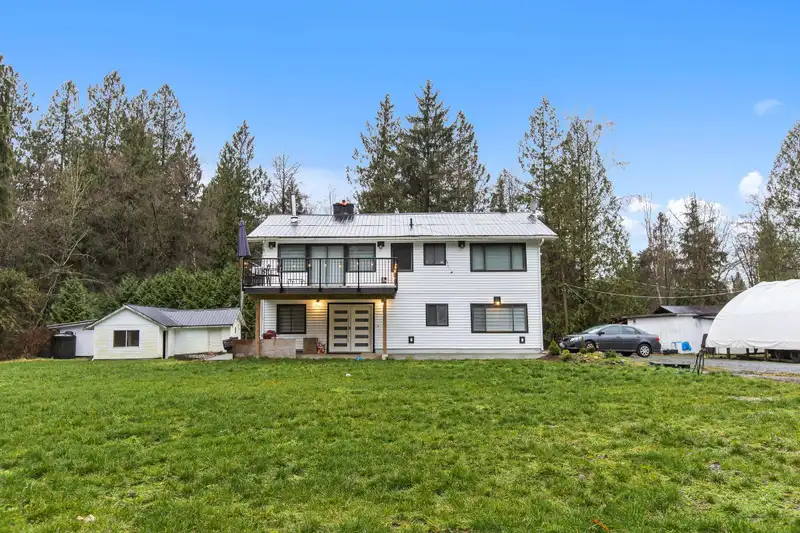 8355 264 STREET - photo 4 of 40