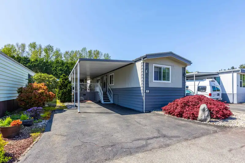 38 2270 196 STREET - photo 1 of 36