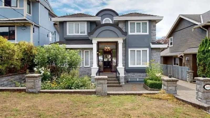 467 W KINGS ROAD - photo 1 of 32