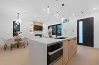 1 2846 W 12TH AVENUE - thumbnail 8