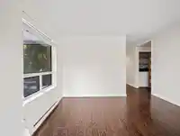 105 1460 MARTIN STREET - thumbnail 11