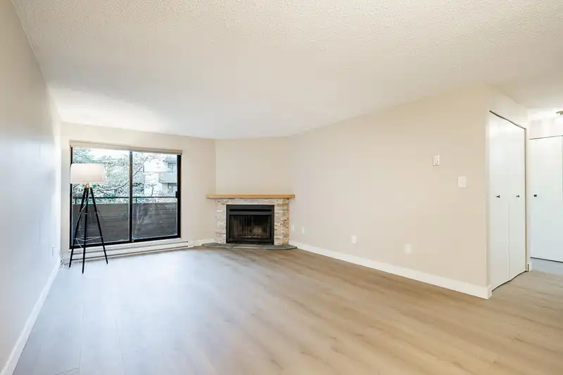 254 7293 MOFFATT ROAD - photo 3 of 36