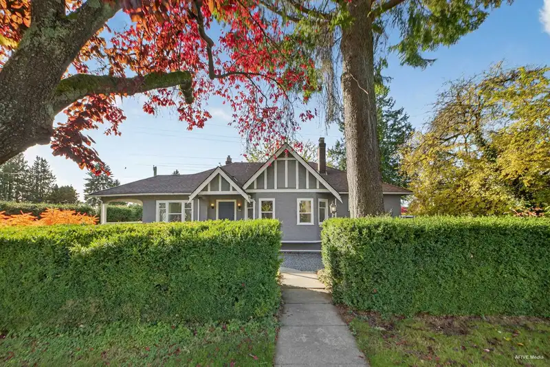 7561 ANGUS DRIVE - photo 1 of 34
