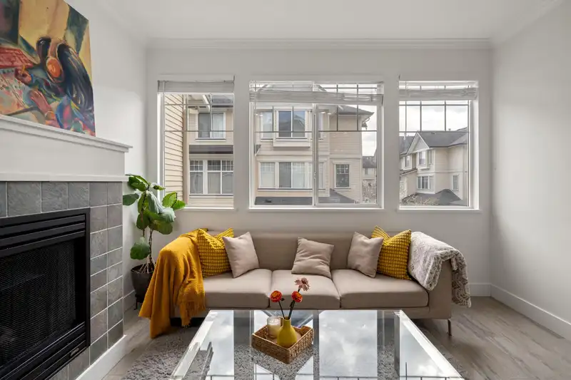48 8383 159 STREET - photo 2 of 36