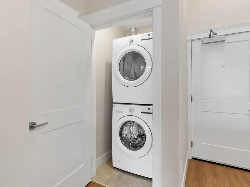 403 20926 83 AVENUE AVENUE - photo 2 of 24