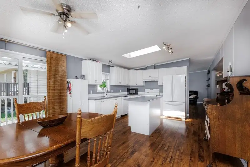760 HILLCREST ROAD - photo 1 of 23