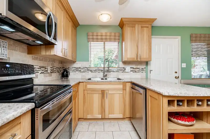 7159 114A STREET - photo 4 of 38