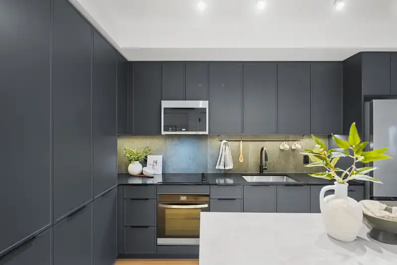 205 3055 MURRAY STREET - photo 3 of 22