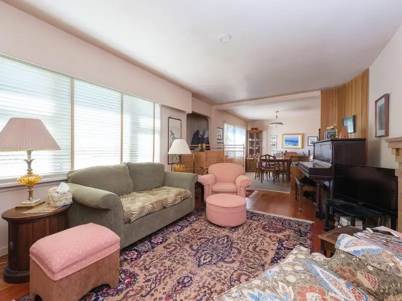 8510 MONTCALM STREET - photo 4 of 40