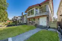3056 E 28TH AVENUE - thumbnail 1