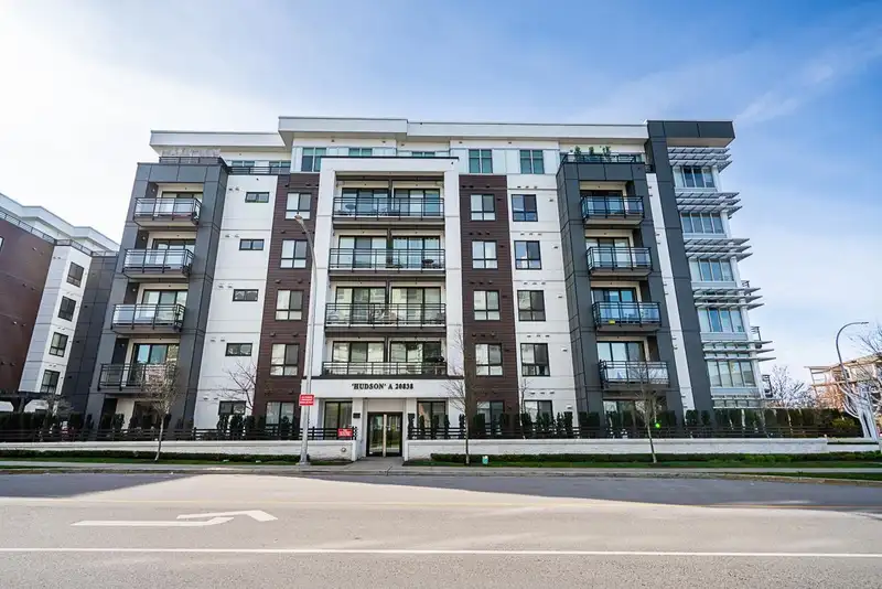 A310 20838 78B AVENUE - photo 1 of 40