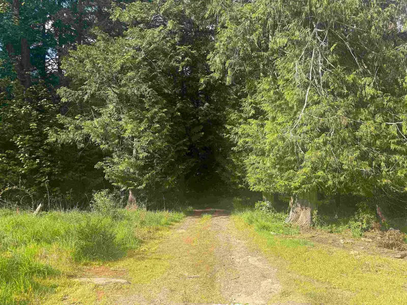 1114 BLUFF ROAD - photo 2 of 17