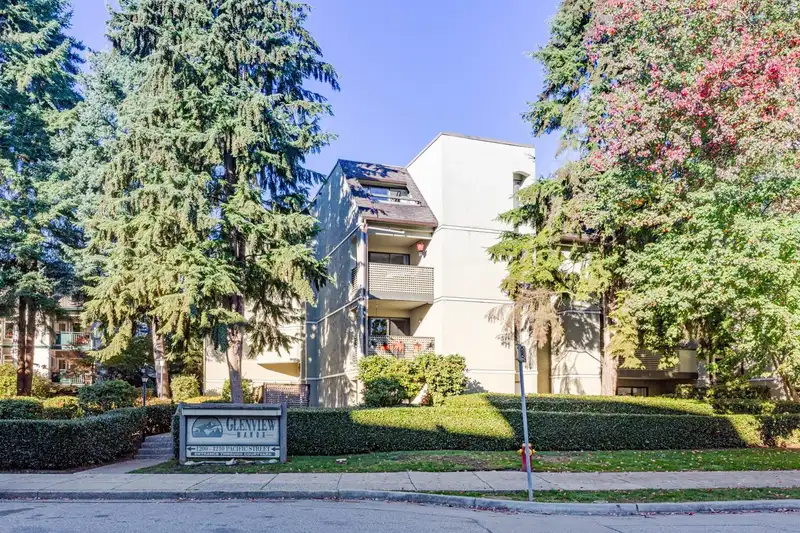 310 1210 PACIFIC STREET - photo 1 of 29