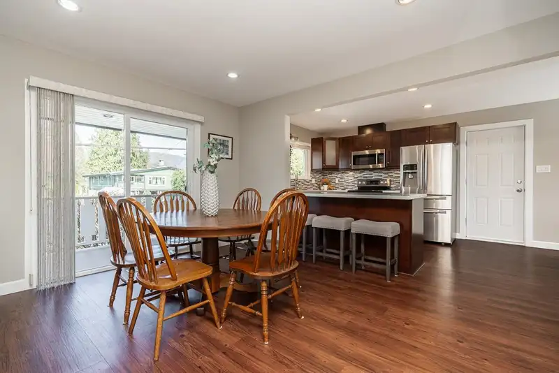 1730 WESTMINSTER AVENUE - photo 4 of 30