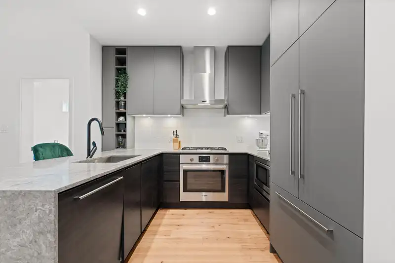 621 3131 MURRAY STREET - photo 2 of 31