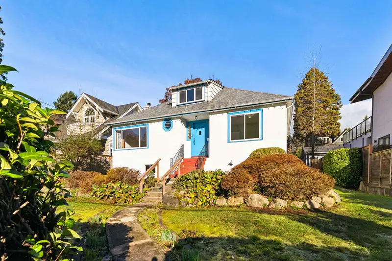 1531 INGLEWOOD AVENUE - photo 1 of 40