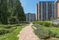 711 2016 FULLERTON AVENUE - thumbnail 2