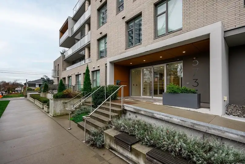 403 5733 ALBERTA STREET - photo 2 of 27