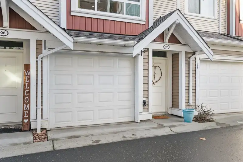 7 7298 199A STREET - photo 4 of 35