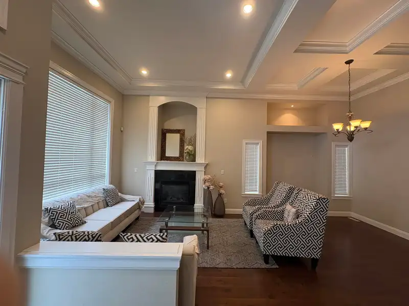 7789 146A STREET - photo 2 of 27