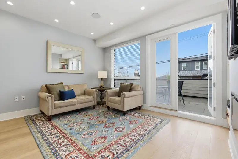 255 E 6TH STREET - photo 3 of 33