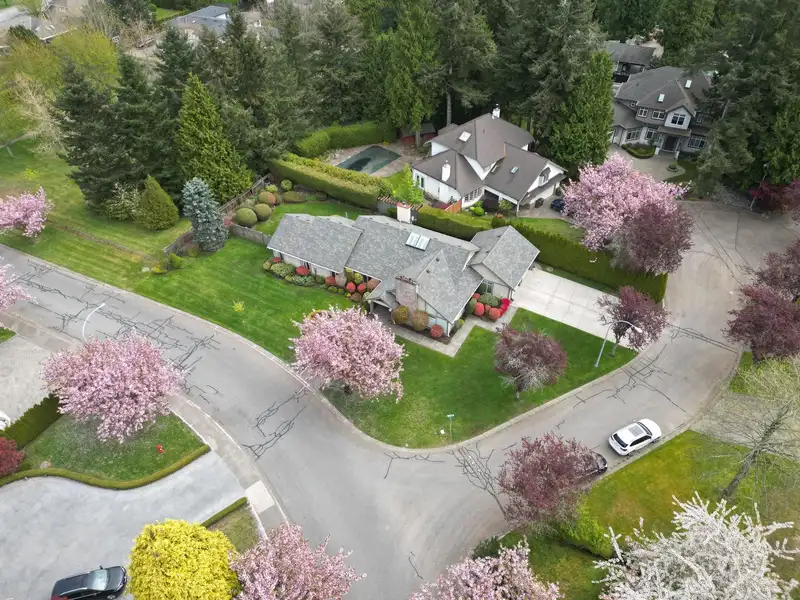 1884 139A STREET - photo 1 of 38