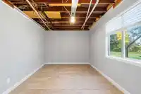 3743 NANAIMO CRESCENT - thumbnail 11