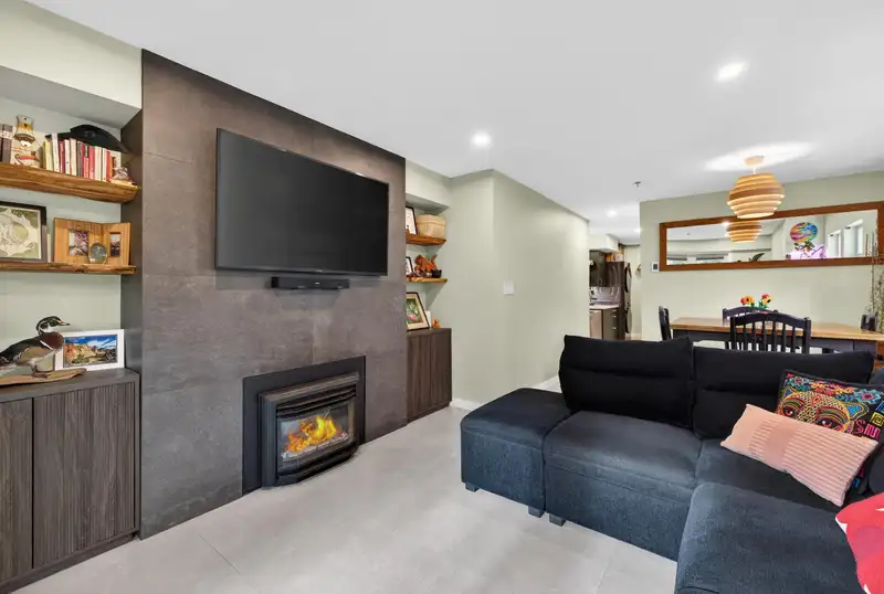 104 828 W 14TH AVENUE - photo 1 of 23