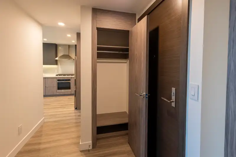 3506 10750 135A STREET - photo 2 of 28
