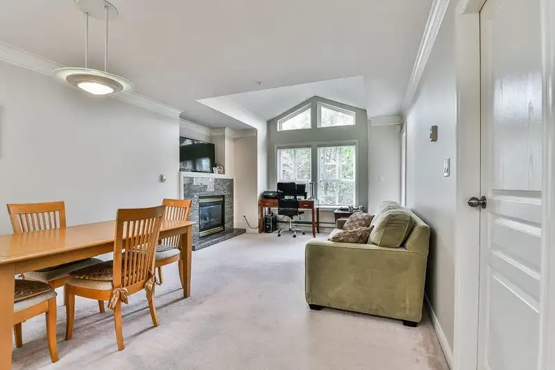404 8115 121A STREET - photo 1 of 10
