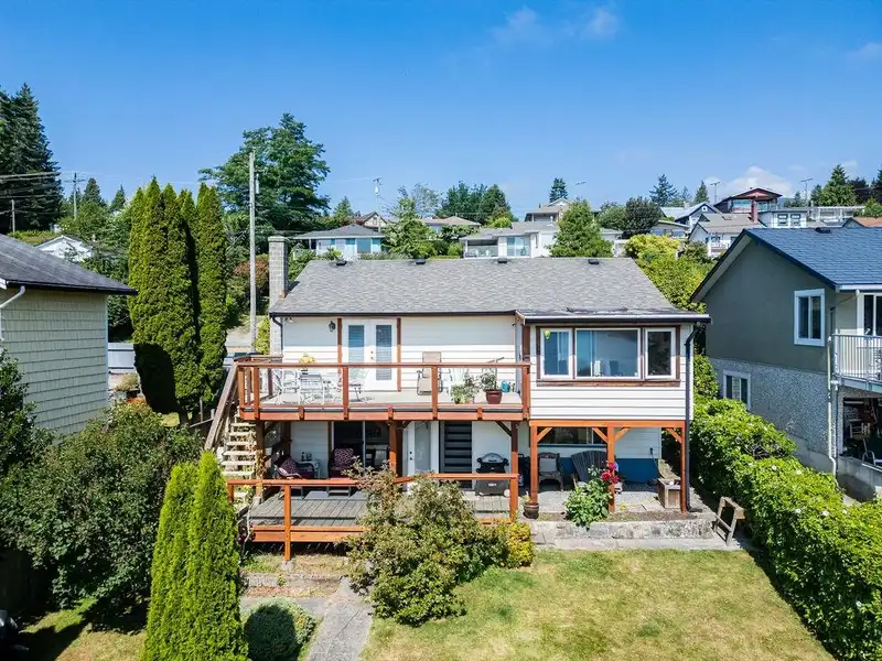 614 GLEN ROAD - photo 3 of 39
