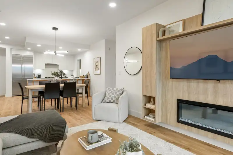 308 33160 PLAXTON CRESCENT - photo 4 of 19