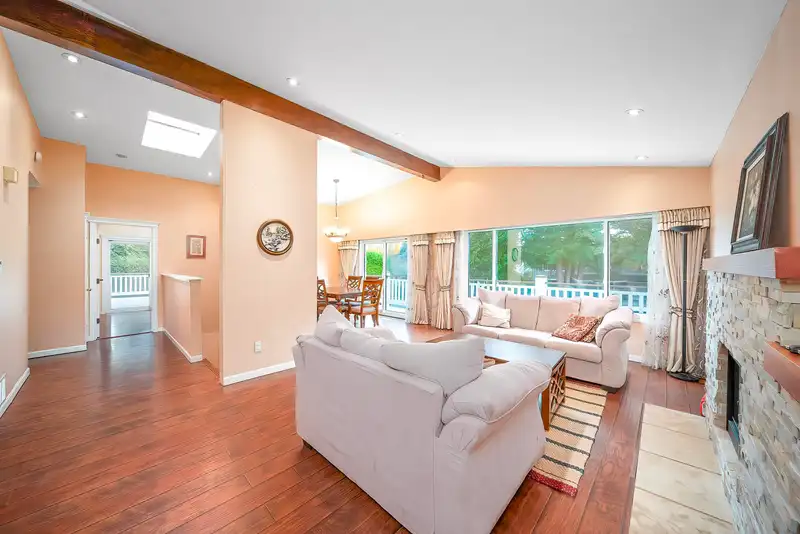 10751 MERSEY DRIVE - photo 3 of 33