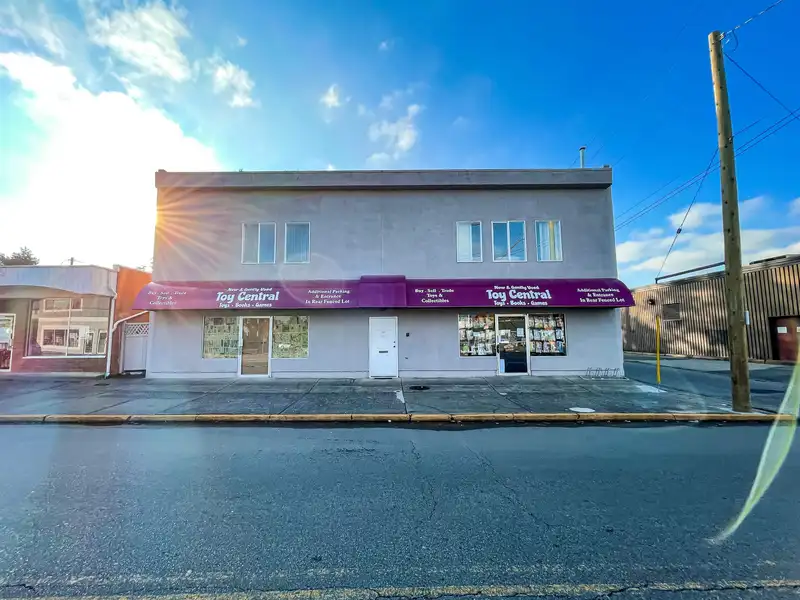 2993 272 STREET - photo 1 of 16