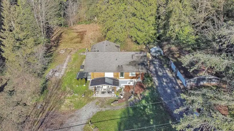 23369 141 AVENUE - photo 2 of 22