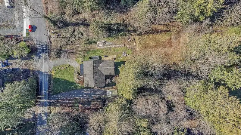 23369 141 AVENUE - photo 3 of 22