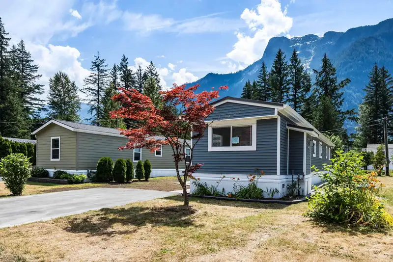 28 65367 KAWKAWA LAKE ROAD - photo 2 of 26