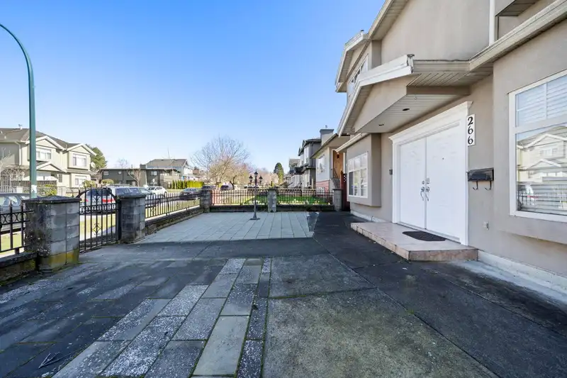 266 E 55TH AVENUE - photo 3 of 10